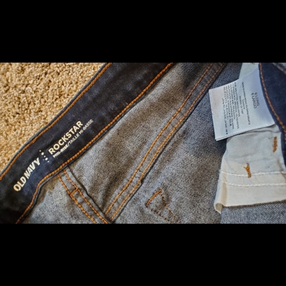Women's Old Navy Jeans Size 6 Long Rockstar Mid-Rise Skinny - Picture 2 of 3